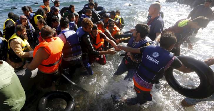 Άρχισε η διαδικασία επαναπροώθησης μεταναστών στην Τουρκία – Έφτασε το πρώτο πλοίο